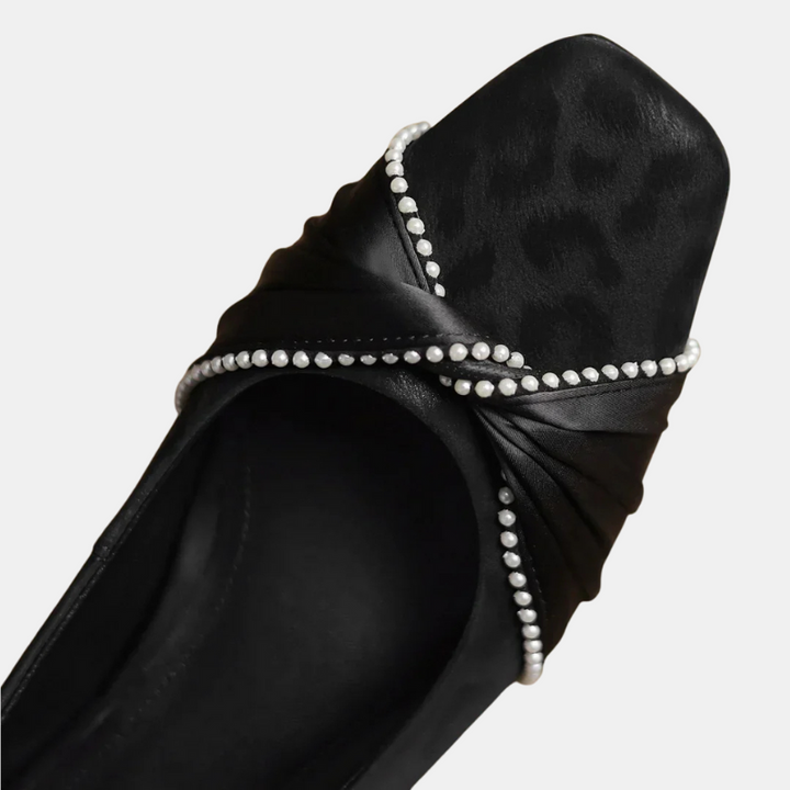 Genevieve | Premium Flats