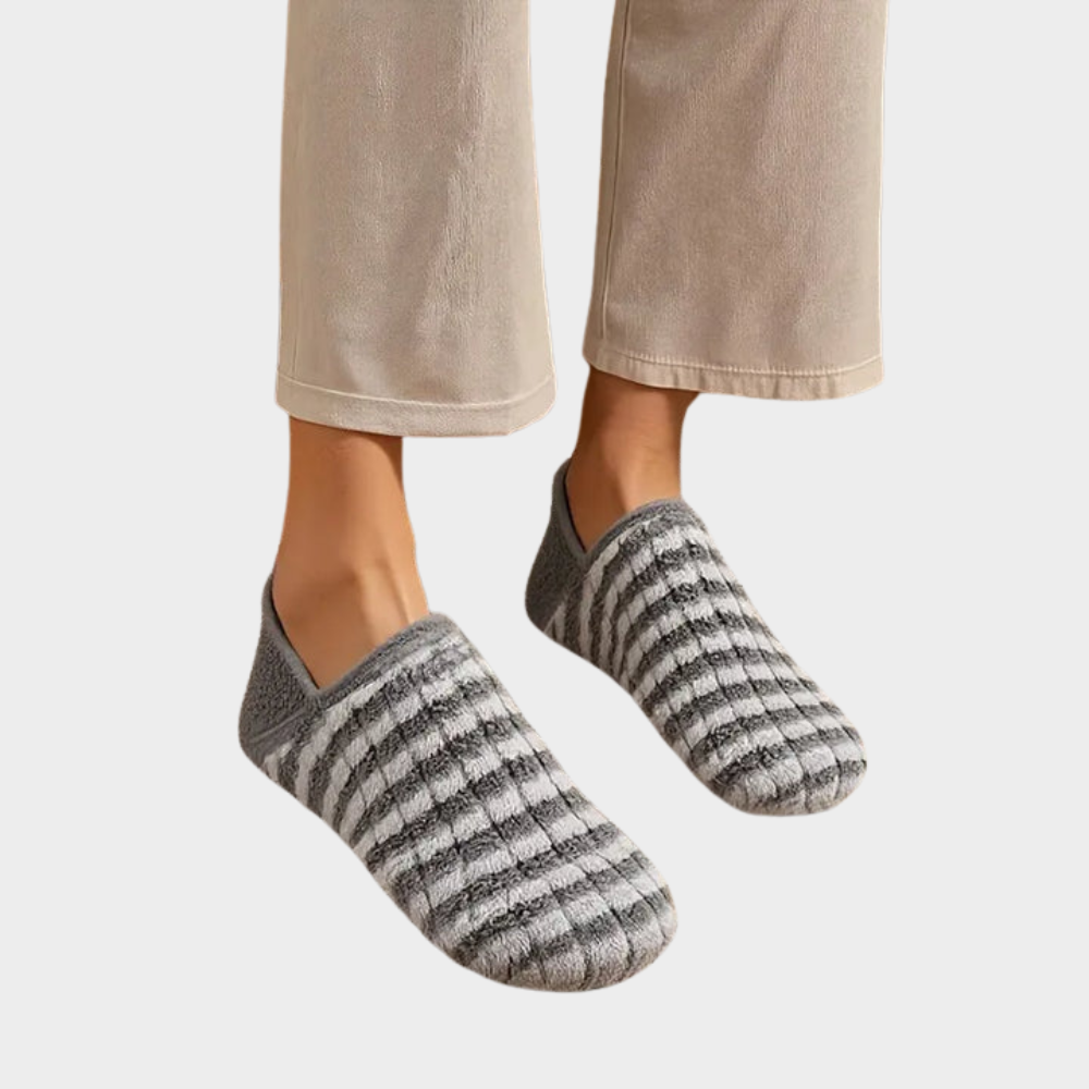 Zaria | Lightweight Slip-On House Slipper