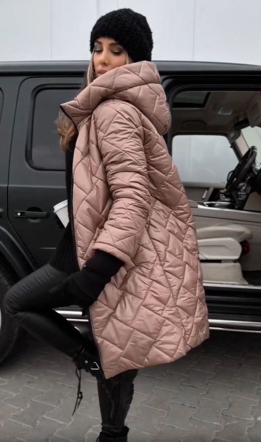 Bogna | Elegant and Quilted Down Jacket with Hood
