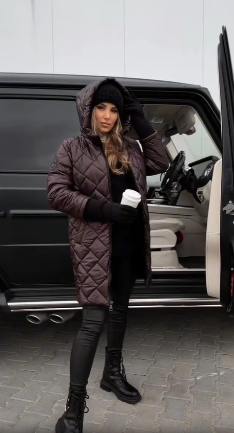 Bogna | Elegant and Quilted Down Jacket with Hood