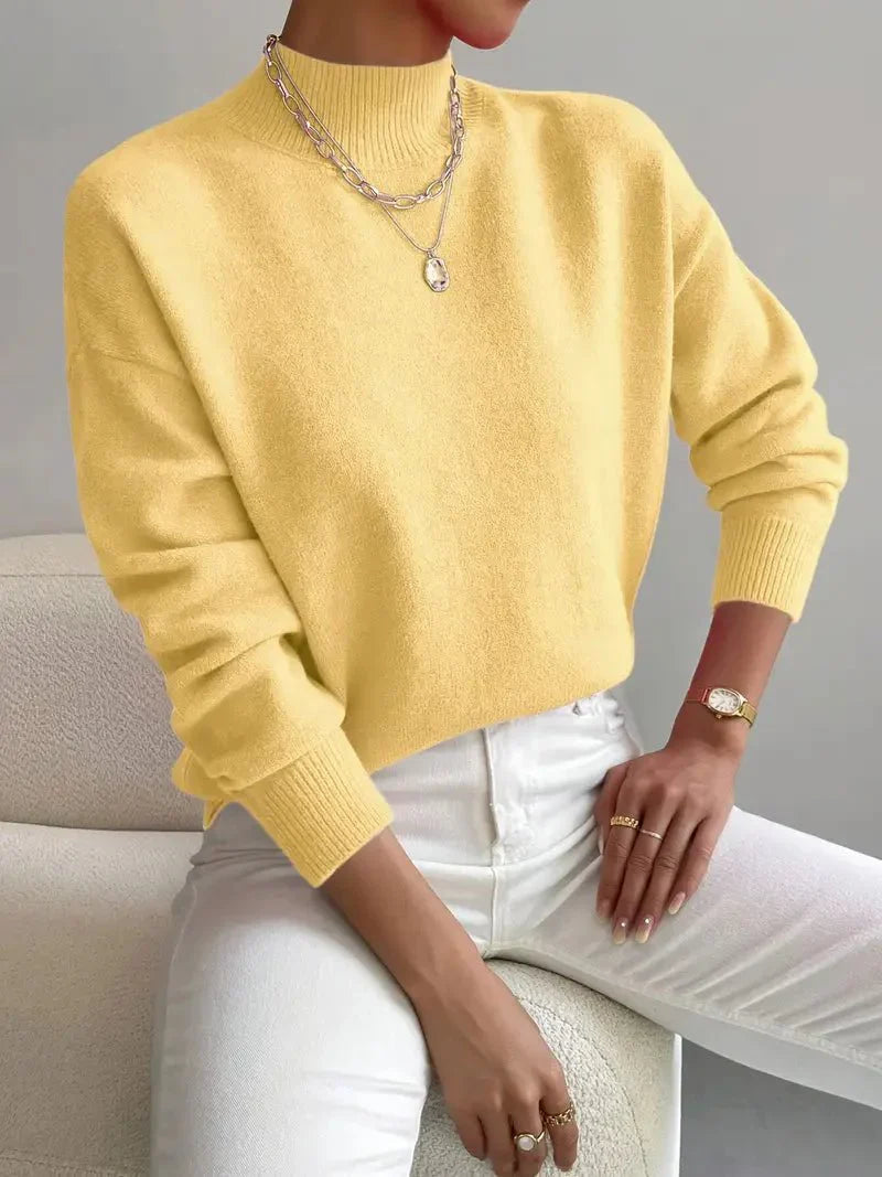 Daisy - Comfortable Turtleneck